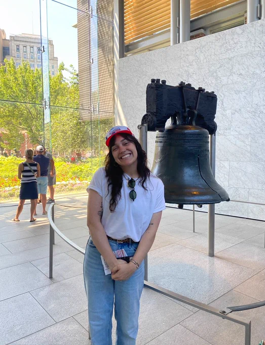 Morgan posed in front of The Liberty Bell.