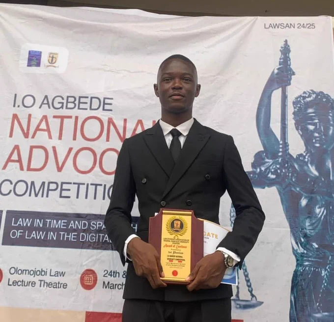The 2025 best graduating student of Crescent University, Abeokuta, Habib Ganiyu, who emerged from the Bola Ajibola College of Law (BACOLAW) has attributed his success to discipline and effective time management, stressing that “the fusion of academic excellence with moral grounding at Crescent University ensures we are not just professionals, but ethical leaders society can trust. “
A multiple award winner, Ganiyu, who will be delivering his valedictory speech on behalf of over 500 other graduands, is the first product of BACOLAW to achieve the feat with a Cumulative Grade Point Average (CGPA) of 4.96.
In an interview with Crescent TV, he said, “Athough, I study during the day when necessary, I am more of a night reader. The quietness of the night helps me concentrate deeply. But beyond the clock, I study in short, consistent intervals focusing on quality rather than quantity.”