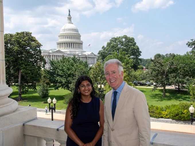 Ruhee Wadhwania MPP 2026 with with U.S. Congressman Richard Neal in front of U.S. Capitol building.