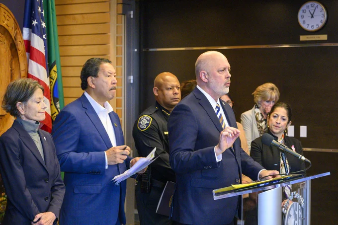 Councilmember Bob Kettle speaking at a press conference 