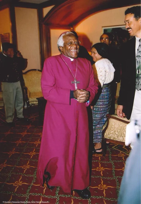 Desmond Tutu at the Nobel Centennial 2001 conference. Photo Credit: © Knudsens fotosenter/Dextra Photo, Norsk Teknisk Museum.