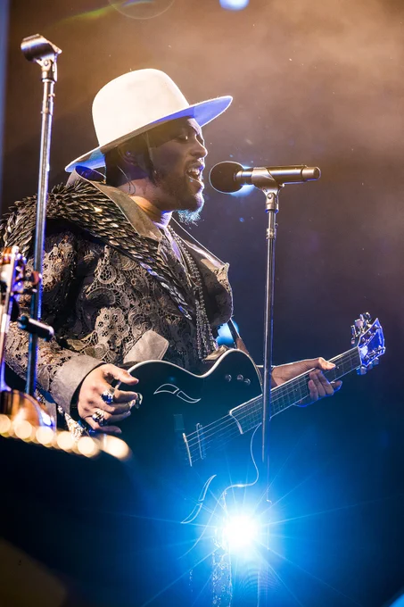 Photo of D'Angelo