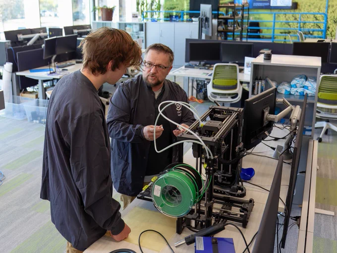 LifeScape’s generous $50,000 donation to the AdapT Lab, supporting innovative, flexible 3D-printed plates