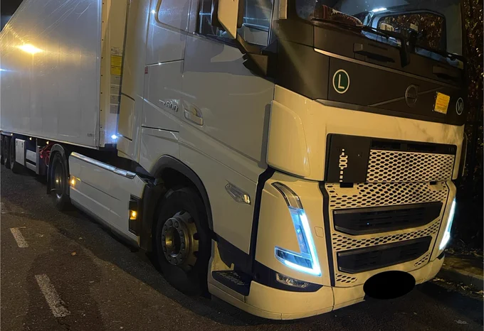 Prohibited heavy goods vehicle for serious drivers hours infringements