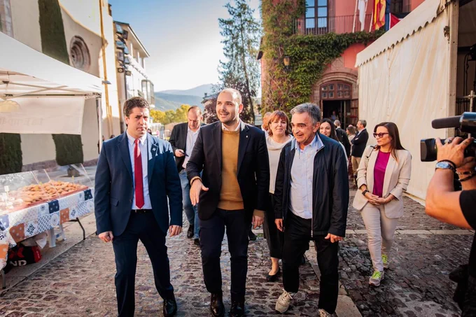 El conseller Dalmau presenta el pla de reestructuració de les seus i OAC de l'Alt Pirineu i Aran.