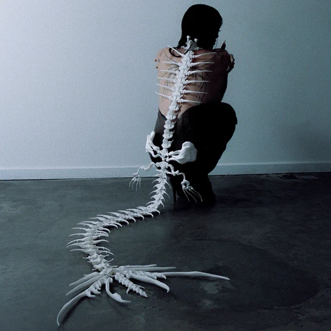 Biomechanical Siren Skeleton by Alma Seleno, with creative assistance from Edros Vieira ( @almaseleno_ , @__edros ).

Direction: Alma Seleno & Edros Vieira @almaseleno_ & @__edros .
Bone sculpture: Conception & Creation: Alma Seleno @almaseleno_ .
Creative Assistance: Edros Vieira @__edros .
Photography: Roma Joana @roma.romama .
Model: Brianna Salera: @briannasalera .
Beauty: Holland @holland.vision .
Latex Dress: Cece @cece04747 .
Backstage Photography: Kisha Victoria @betty.thekunt .
Set Assistance: Mariana Lima @mariana.r.lima .