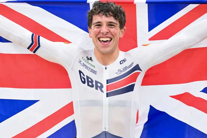 Archie Atkinson wins the men's C4 scratch at the UCI Para-cycling Track World Championships in Brazil