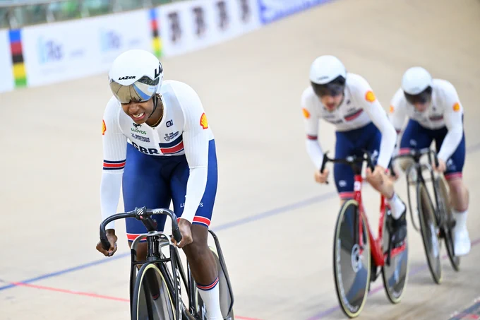 Kadeena Cox, Fin Graham and Jody Cundy of Great Britain competing in the Mixed C1-5 750m team sprint final for gold at the 2025 Para-cycling Track World Championships in Rio de Janeiro, Brazil