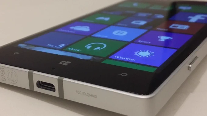 Lumia 930