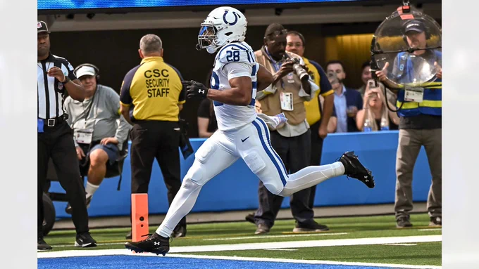 Indianapolis Colts RB #28 Jonathan Taylor scores a touchdown during a Week Seven game against the Los Angeles Chargers
Photo Credit: Indianapolis Colts 