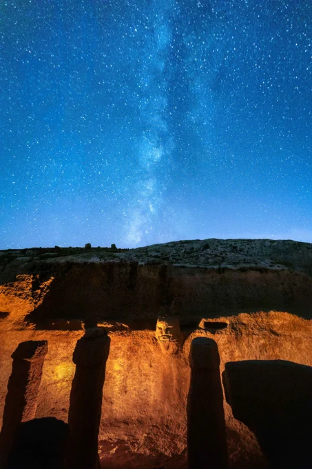 Göbeklitepe, Karahantepe (📸 © Tolga Ildun; Courtesy Yusuf Aslan)