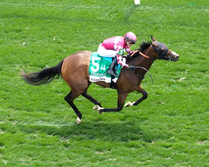Nitrogen winning Churchill Downs' G2 Edgewood Stakes on Kentucky Oaks Day. Second again was future G1 winner Lush Lips. Coady Media/James Johnson photo