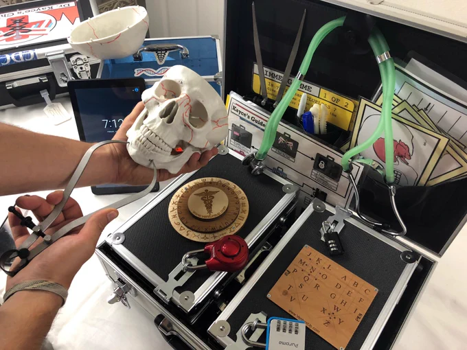 Happy Halloween! 🎃
Oh, I mean... Happy www.EscapeTheCase.com

A tabletop game where flip-phone users outsmart engineers and techie teens who know more than everybody.
#TeamBuilding #EscapeRoom