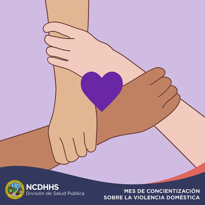 La imagen es tres manos sosteniéndose entre sí con un corazón color morado en el medio.