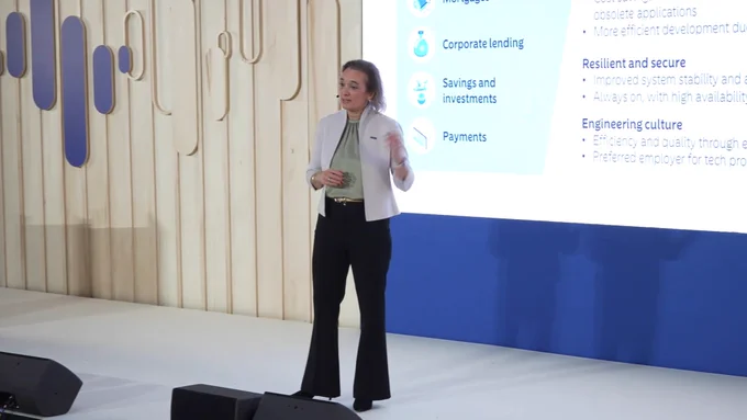 Kirsten Renner on stage.