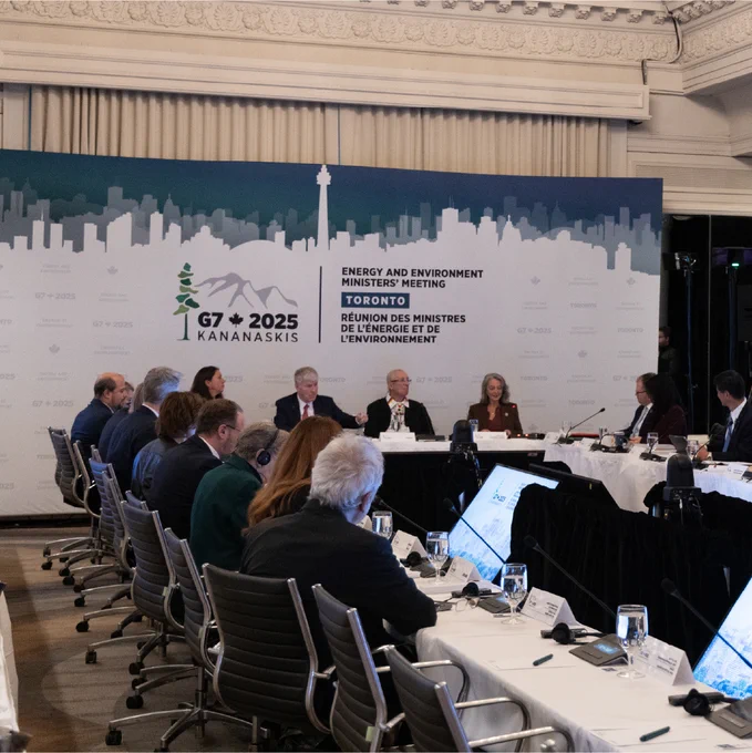 G7 Ministers holding discussions during day 1 of the G7 Energy and Environment Ministers’ Meeting in Toronto, Ontario.  