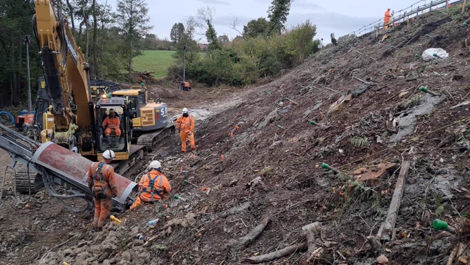 Emergency works by the River Brede, soil nailing. 
