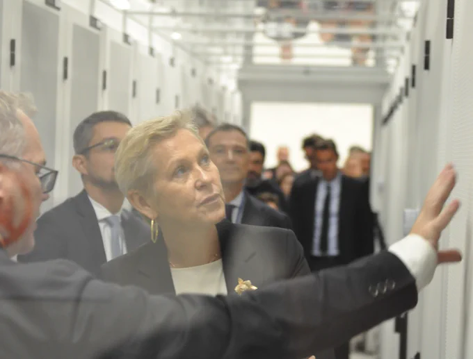 Photographie de la ministre déléguée chargée de l'Intelligence artificielle et du Numérique.