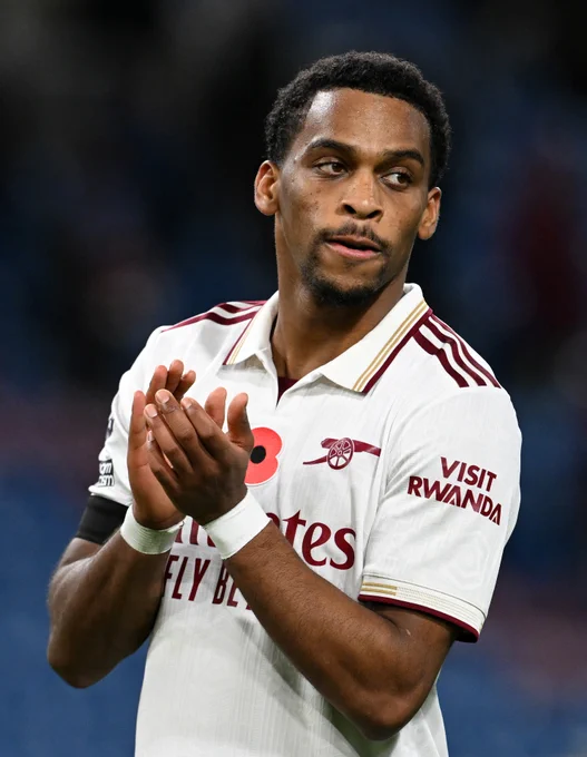 Jurrien Timber playing for Arsenal against Burnley