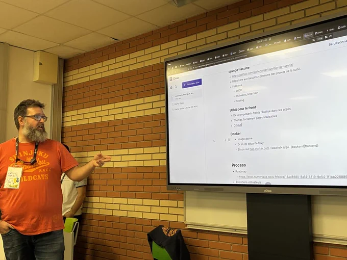 Manu explains code reuse between apps
