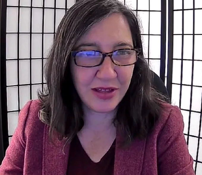 Jessica Bell speaking on Zoom