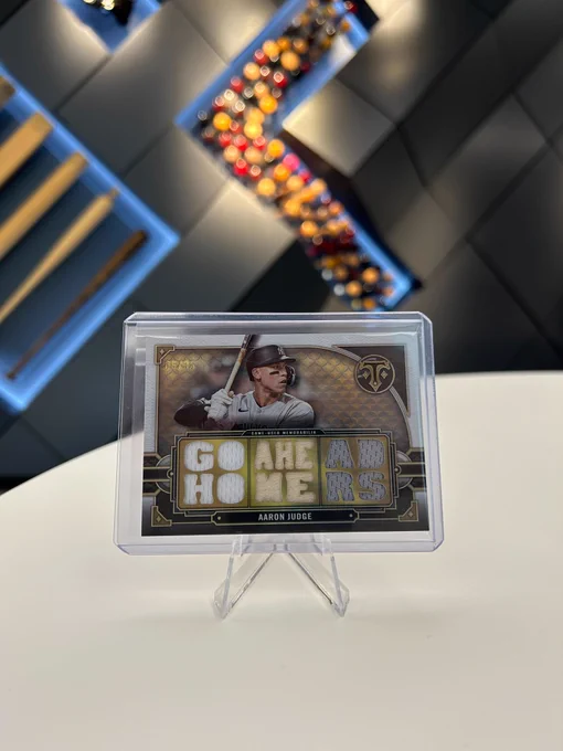2022 Topps Triple Threads Relic Card - Postseason Go-Ahead Homers
Aaron Judge, New York Yankees (05/36)