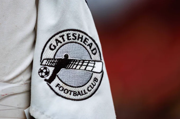 A photo of the Gateshead football club badge.