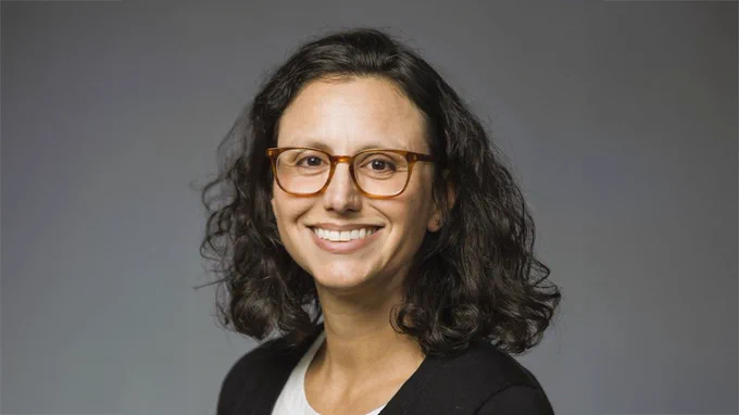 Headshot portrait of Jessica Sperling