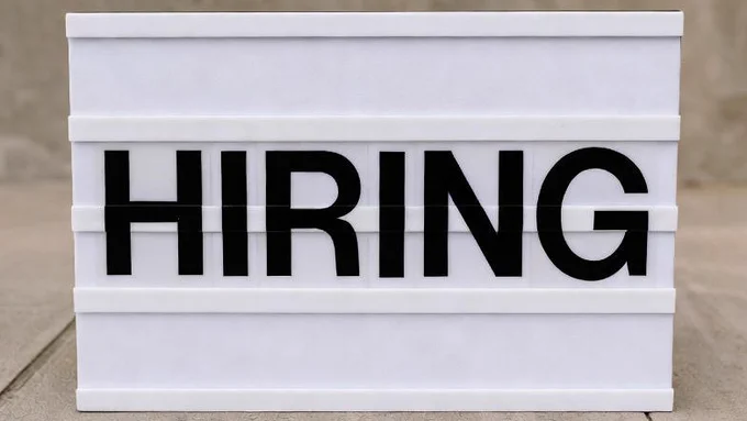 #HiringNow 
Job Title: BDE – Aluminium Profiles for Signages (2)
CTC: ₹2.5–5 LPA   Travel Allowances
Core Role: Pitch premium aluminium profiles to signage clients; close ₹5–7 lakh monthly revenue.
Interested!! Share cv at mamta@signmatrix.in
#Jobs #StockMarket #vacancies 