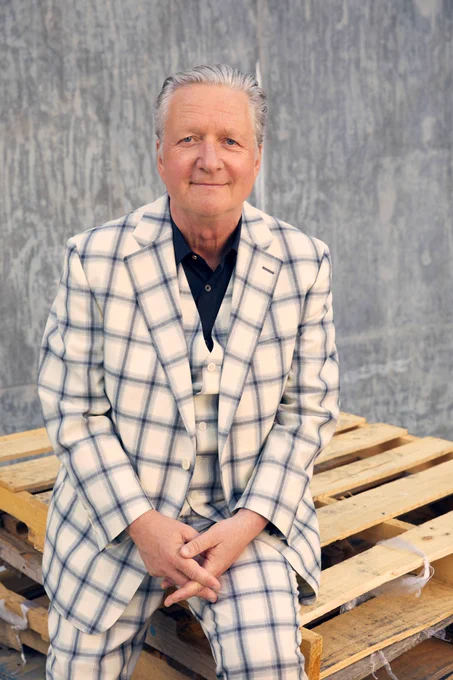Glenn Tilbrook chats about Squeeze's forthcoming album and tour.