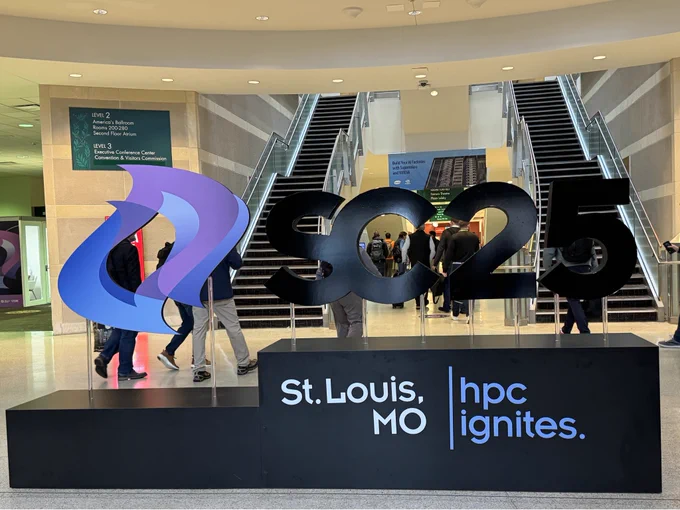 SC logo at hall entrance
