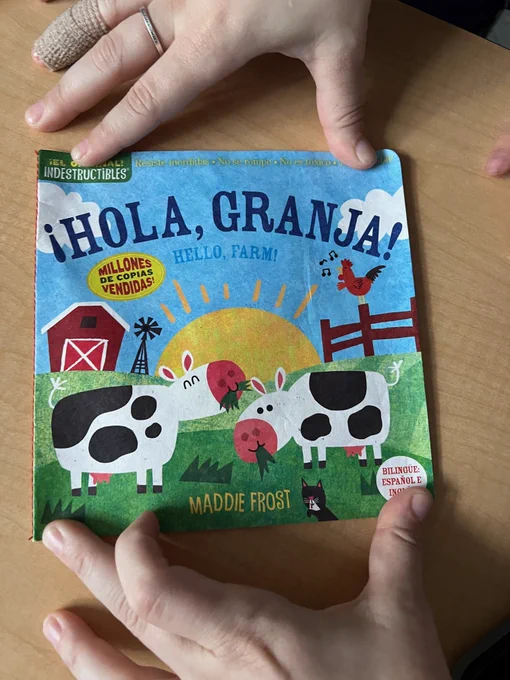 Hola Granja! book