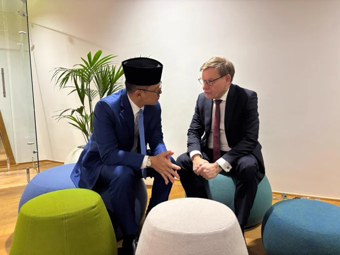 Außenminister Wadephul mit seinem Amtskollegen aus Indonesien.