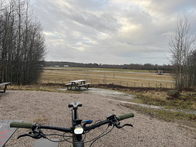 Näkymä kiitotiealueelle