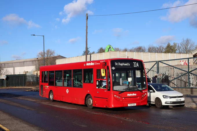 Metroline DEL1976 (YX12AZG) is a red Alexander Dennis Enviro200 and is pictured by Brent Park Superstores as it headed to St Raphael's on route 224.