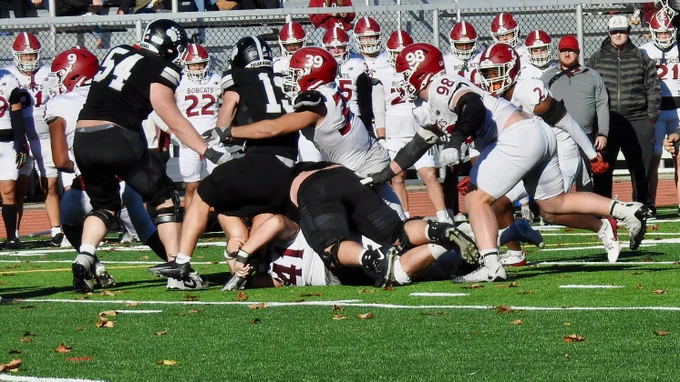 Football's Ryan Rozich selected to Division II/III All-New England Team