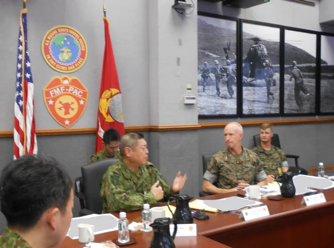 米太平洋海兵隊(MARFORPAC)司令官グリン中将