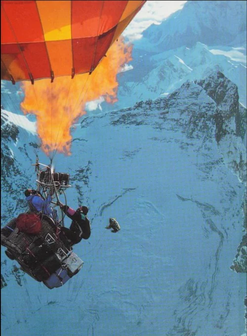 From 'Ballooning over Everest', Leo Dickinson.