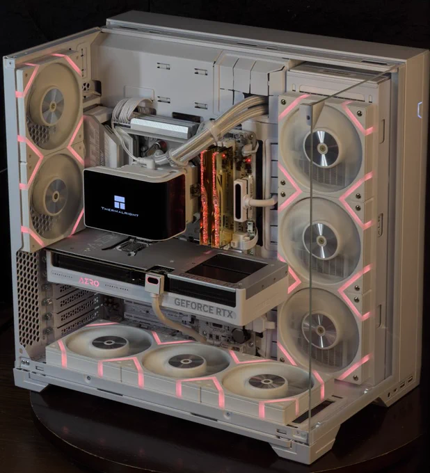 RYZEN 7 9800x3D 
G.SKILL ROYAL 32GB 6000MHz CL28
CRUCIAL T500 2TB 7400MB/s 

GIGABYTE RTX 5080 AERO 16GB 
AORUS B850 ELITE ICE 
LIAN LI EDGA 1200w GOLD ATX3.1 
TR WONDER VISION 360MM LCD 
GT2160 
5 REVERSE 
3 NORMAL 

CASE LIAN LI VISION COMPACT