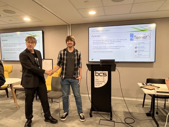 Dr Sean MacAvaney receives the Best Search Project of the Year Award at the BCS Search Industry Awards on Wednesday 26 November.