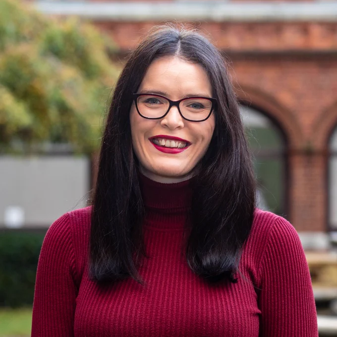 Dr Ellen Howley