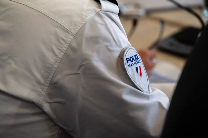 Écusson de la Police nationale.