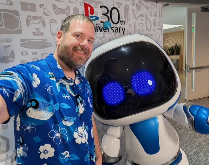 A selfie of me and Astro Bot.