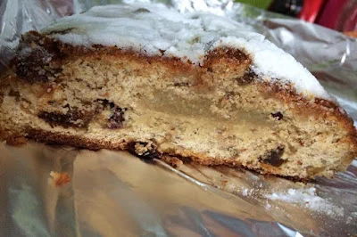 Stollen, pain de Noël, farine, massepain, fruits secs, écorces d’orange et citron, amandes, rhum, ig bas