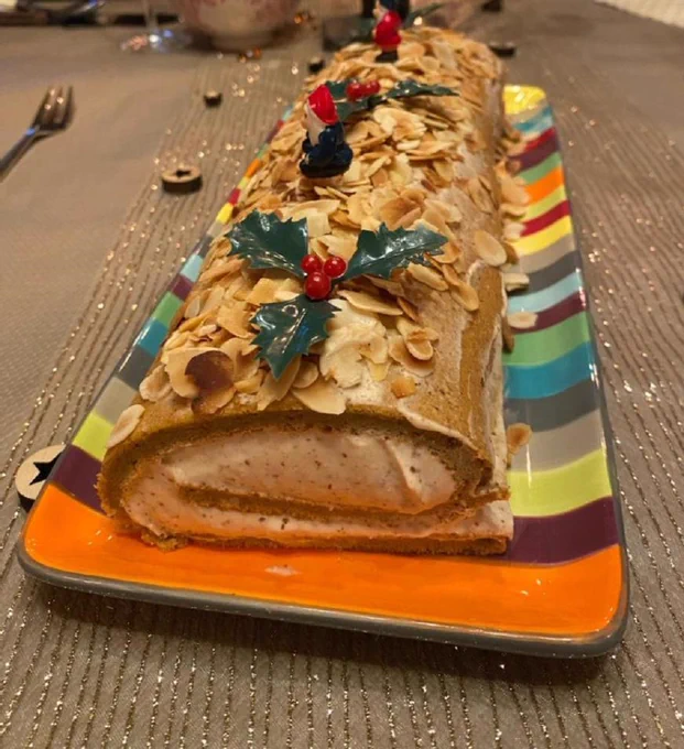 Plat bûche, biscuit japonais, pistache, amandes, ig bas