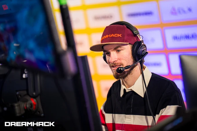 A DreamHack Atlanta 2025 Creator Hub Photo ft. Smirky!

Taken By: Luc Bouchon
Camera: Sony ILCE-7M4
Lens: FE 70-200mm F2.8 GM OSS II

https://www.flickr.com/photos/dreamhack/54931789182/in/album-72177720330421288