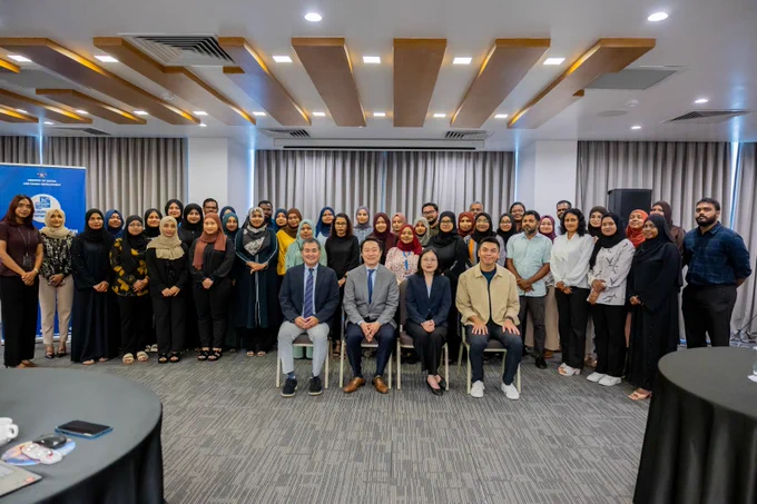 The Training of Trainers program on 'Empowering Women Entrepreneurs through Digital Transformation', jointly organised by the Ministry and APCICT, commenced today. This capacity-building program brings together participants from MSFD, Bank of Maldives (BML), SME Digital, and the Business Centre Corporation (BCC), with a focus on strengthening their ability to support women entrepreneurs in harnessing digital tools and platforms for sustainable business growth and resilience in the digital economy