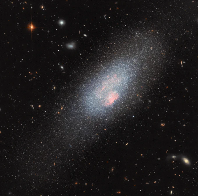 This glittering blue galaxy and subject of today’s ESA/Hubble Picture of the Week is a blue compact dwarf galaxy called Markarian 178 (Mrk 178). This galaxy, which is substantially smaller than our own Milky Way, lies 13 million light-years away in the constellation Ursa Major (The Great Bear).