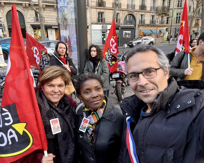 Selfie avec AESH de cgt éducation