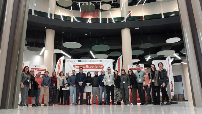 Foto de las personas que han participación en la presentación